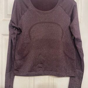 Lululemon Swifty tech long sleeve shirt 2.0- size 12.